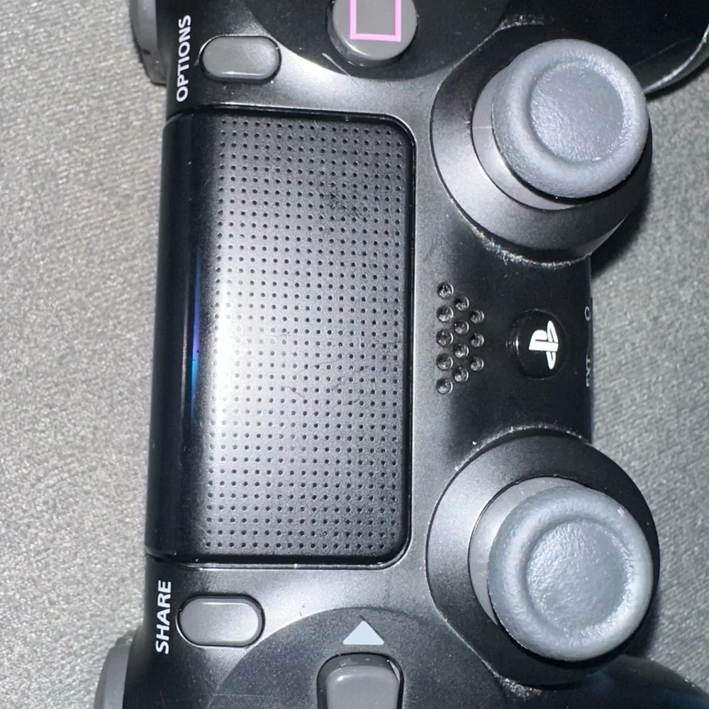 PS4 controller (working)